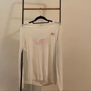Rare Vineyard Vines White Long Sleeve -M